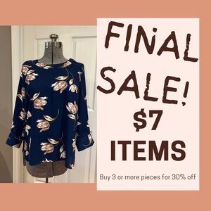 Daniel Rainn Lovely Navy Floral Blouse size Large